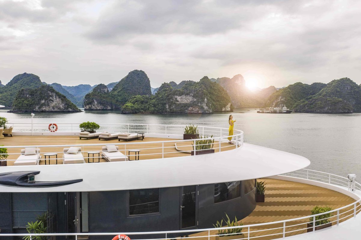 hút thuốc lá trên du thuyền