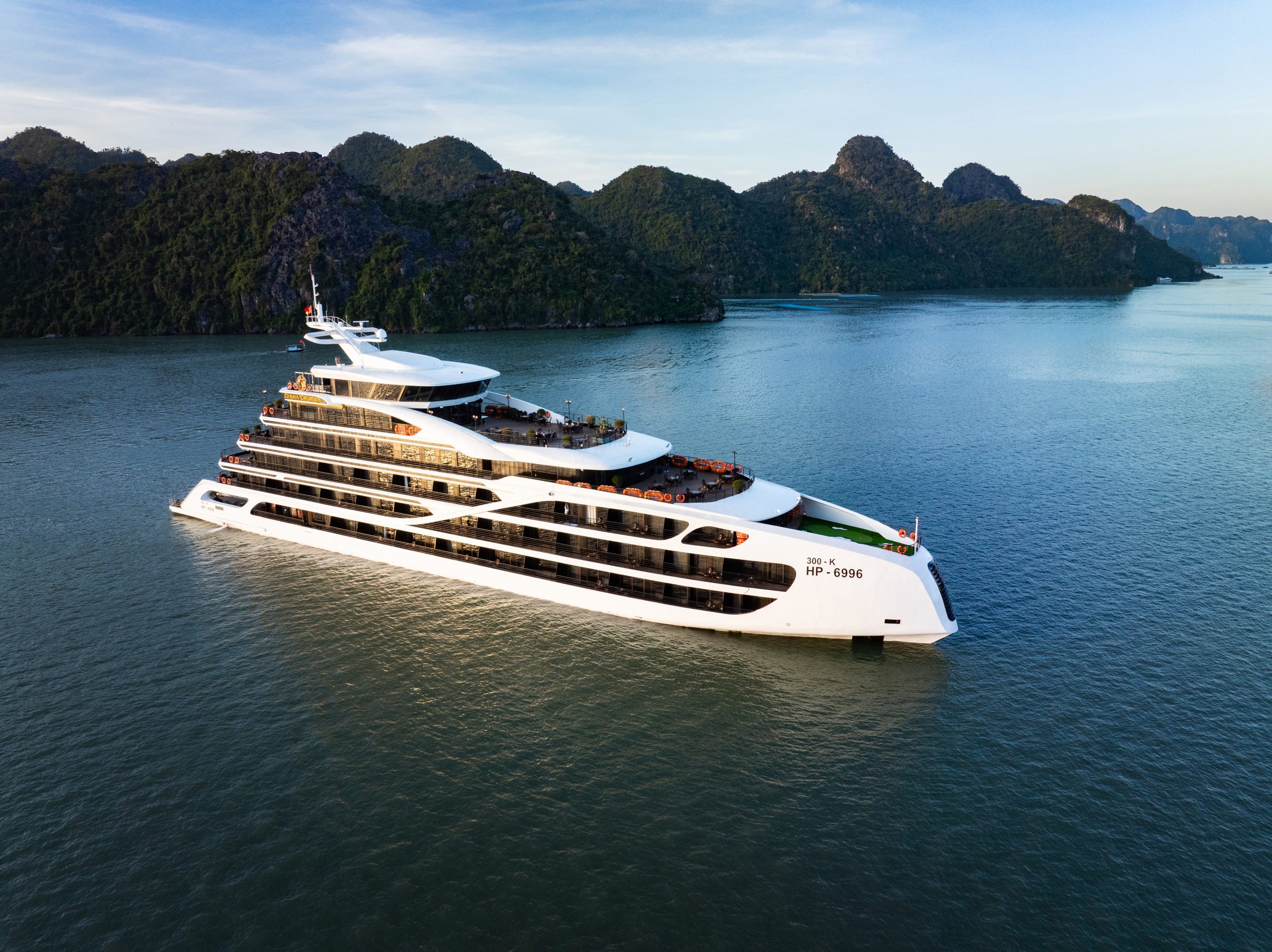 du thuyền diana