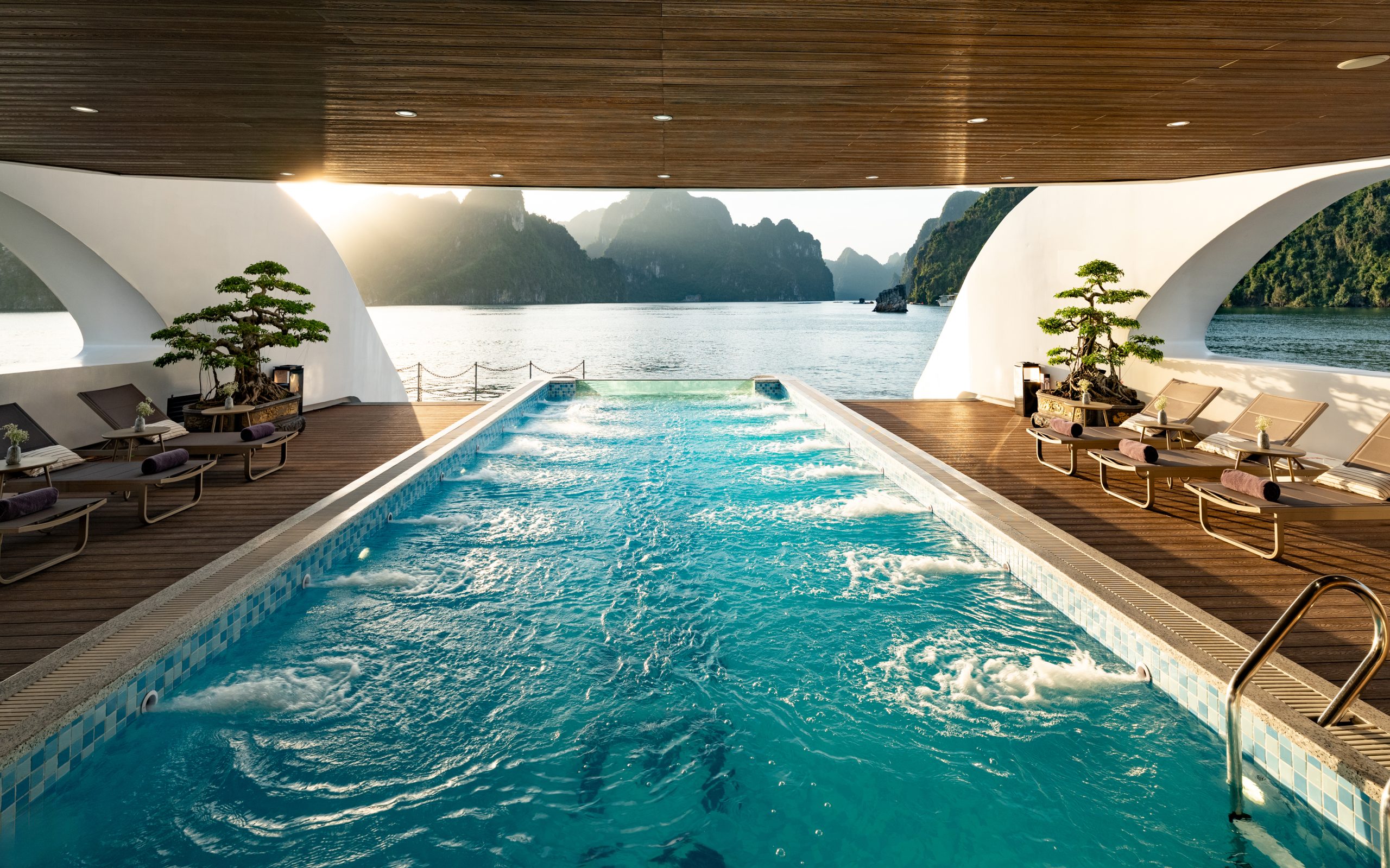 DU THUYỀN DIANA - Ảnh 24